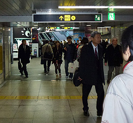 JR大阪駅からの行き順④